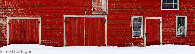 red-barn-in-winter-1